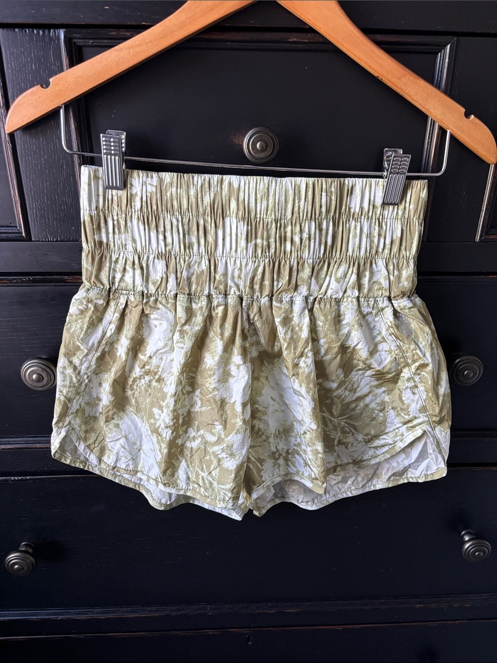 Free People Movement size S ‘The Way Home’ Running Shorts in Green/White Tie Dye